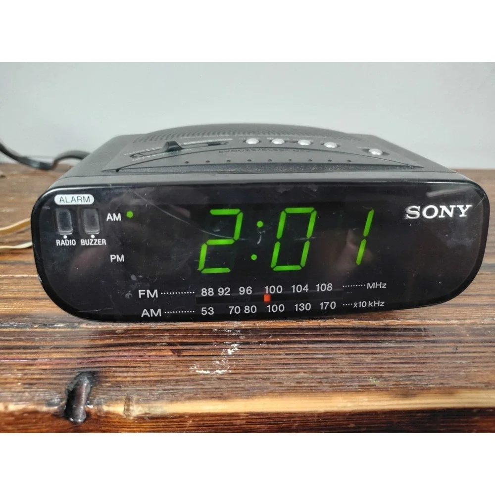 SONY ICF-C212 Dream Machine AM/FM LED Alarm Clock Radio Snooze Battery Backup‎